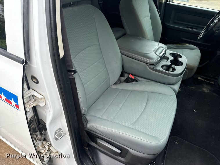 image for item EN4538 2017 Dodge Ram 1500 Quad Cab pickup truck