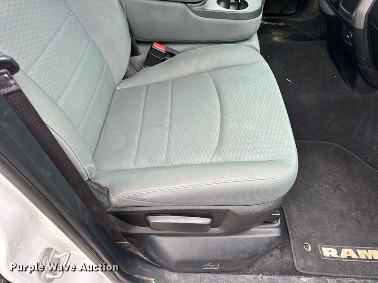 image for item EN4538 2017 Dodge Ram 1500 Quad Cab pickup truck