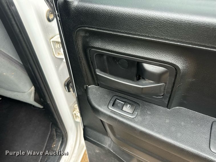 image for item EN4538 2017 Dodge Ram 1500 Quad Cab pickup truck