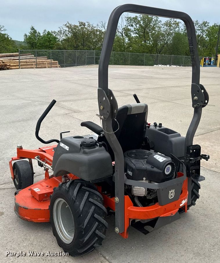 Husqvarna M-ZT 61 ZTR lawn mower in Dixon, MO | Item EN4539