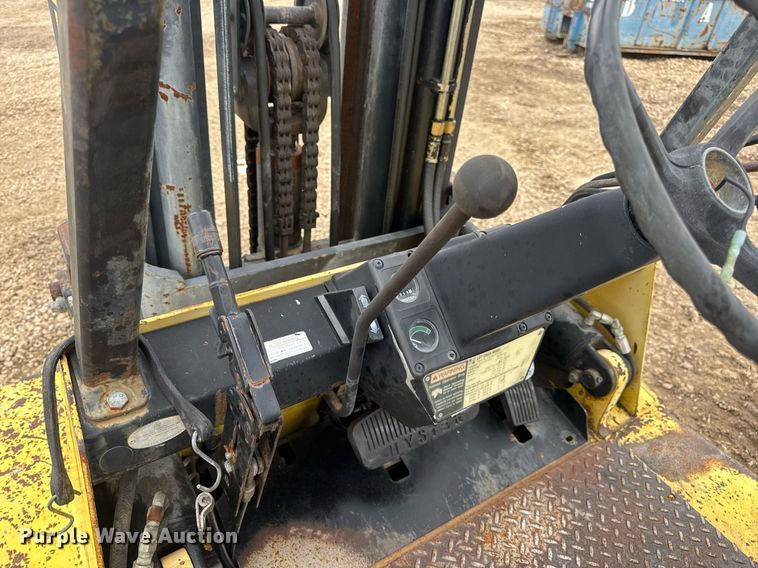 image for item EN5094 1996 Hyster H80XL forklift