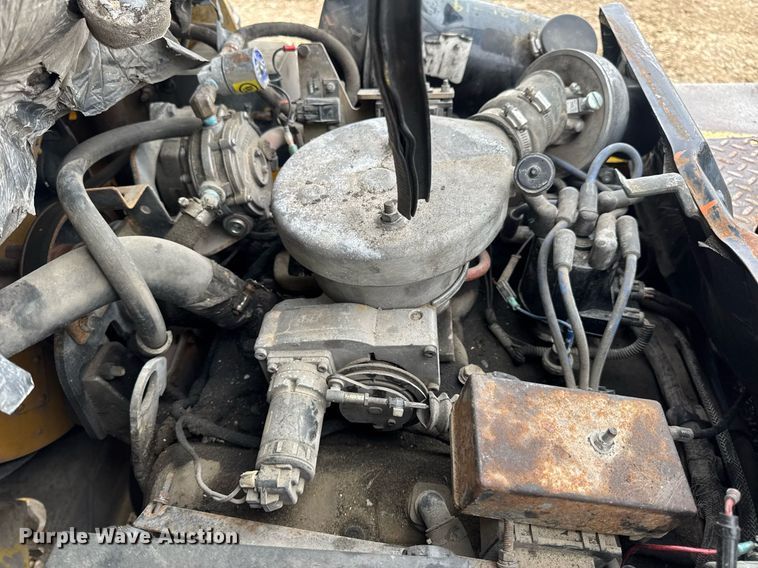 image for item EN5094 1996 Hyster H80XL forklift