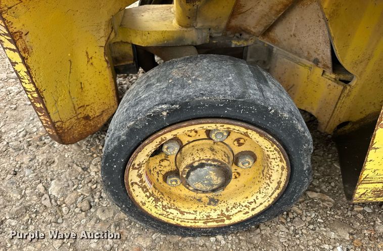 image for item EN5094 1996 Hyster H80XL forklift