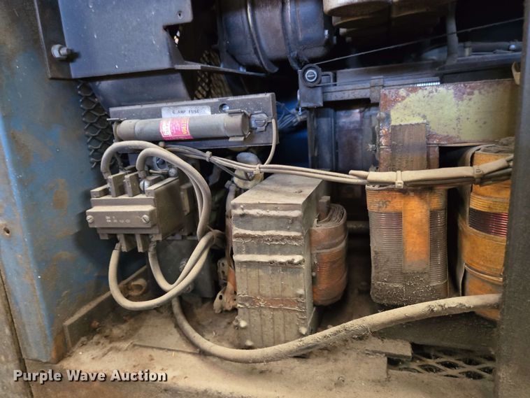image for item EN8985 Miller SCP-200C welder/generator