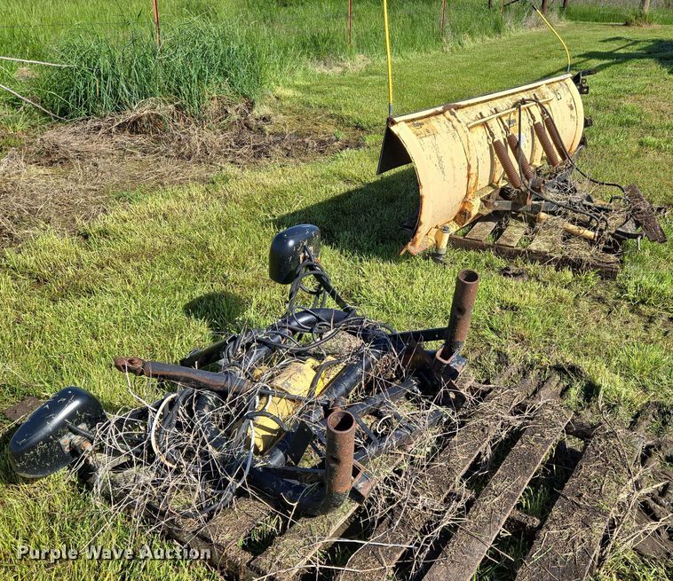 image for item EN8990 Meyer C-8.5 snow plow