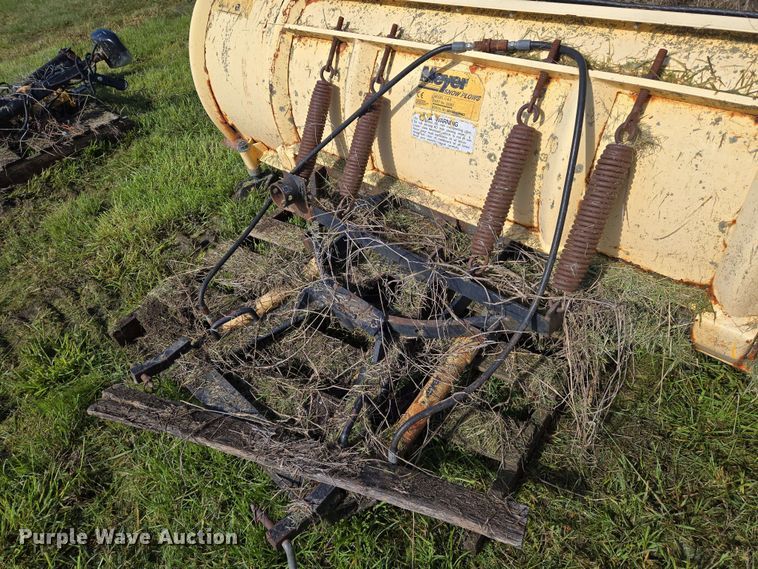 image for item EN8990 Meyer C-8.5 snow plow