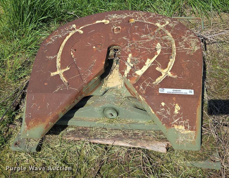 image for item EN8991 Fixed fifth wheel plate