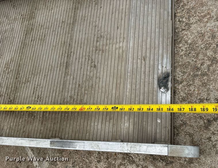 image for item EQ1423 2017 International 4300 box truck