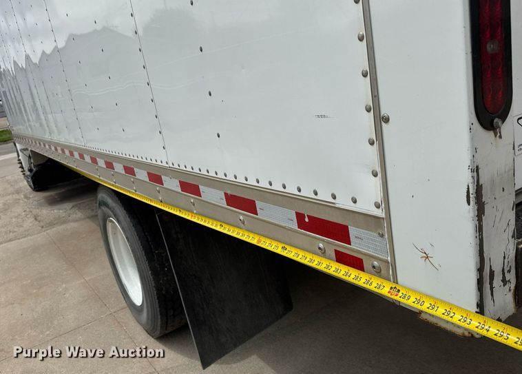 image for item EQ1423 2017 International 4300 box truck