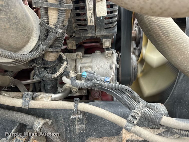 image for item EQ1423 2017 International 4300 box truck