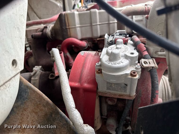 image for item EQ1423 2017 International 4300 box truck