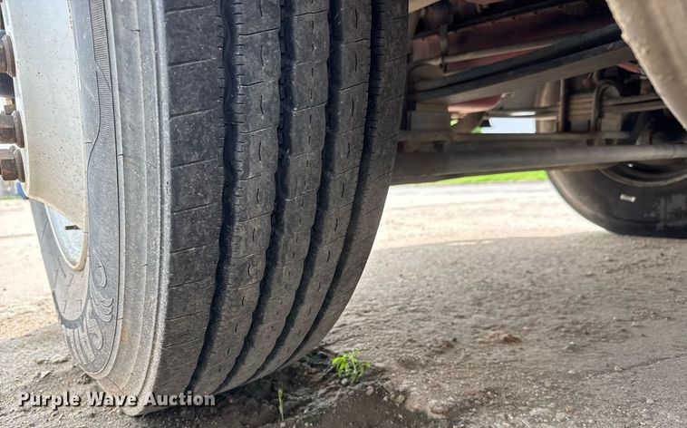 image for item EQ1423 2017 International 4300 box truck