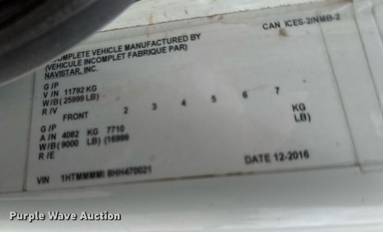 image for item EQ1423 2017 International 4300 box truck