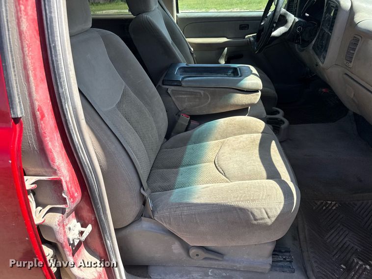 image for item EQ1429 2006 Chevrolet Silverado 1500 Crew Cab pickup truck