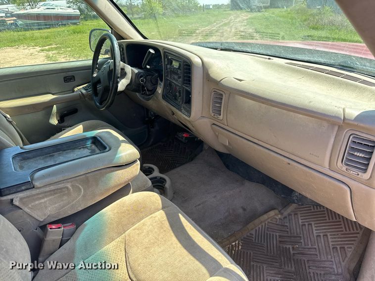 image for item EQ1429 2006 Chevrolet Silverado 1500 Crew Cab pickup truck