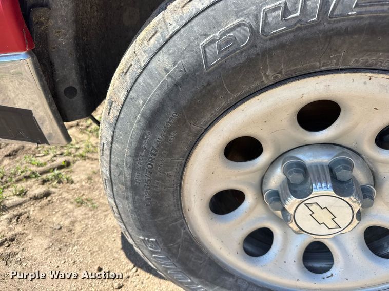 image for item EQ1429 2006 Chevrolet Silverado 1500 Crew Cab pickup truck