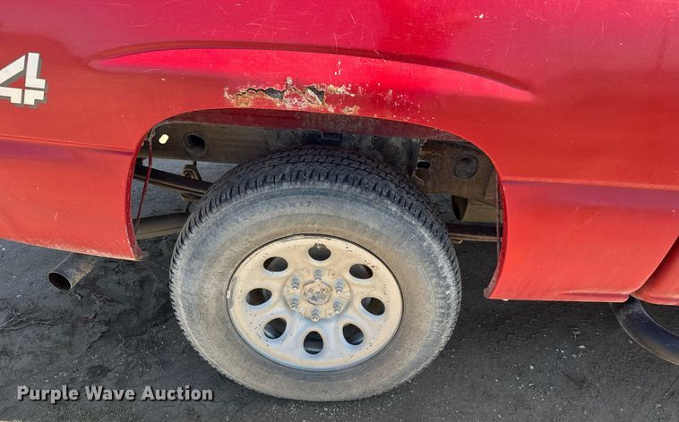 image for item EQ1429 2006 Chevrolet Silverado 1500 Crew Cab pickup truck