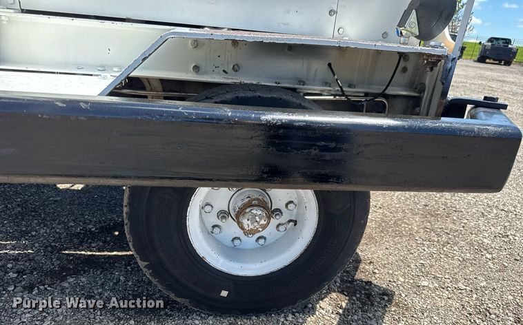 image for item EQ1460 1997 Tug MA50-1 aircraft tug