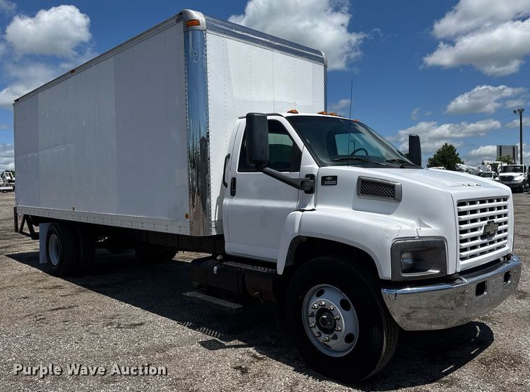image for item EQ1462 2003 Chevrolet C6500 box truck