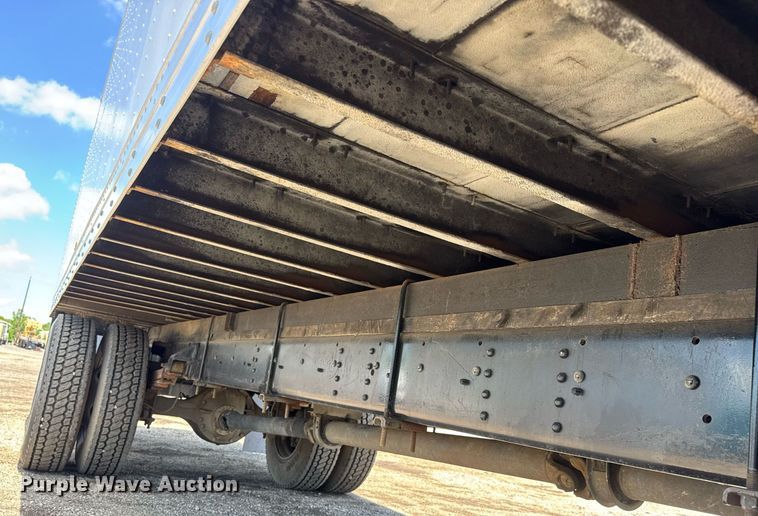 image for item EQ1462 2003 Chevrolet C6500 box truck