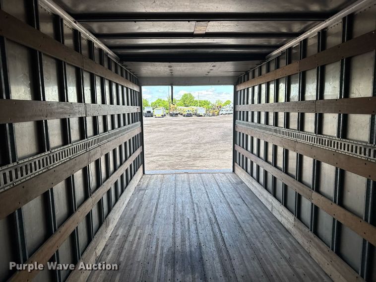 image for item EQ1462 2003 Chevrolet C6500 box truck