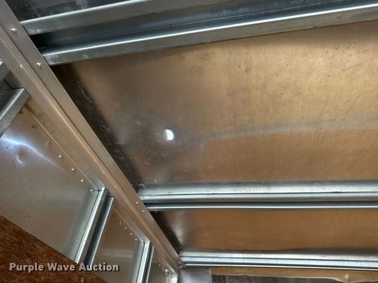 image for item EQ1462 2003 Chevrolet C6500 box truck