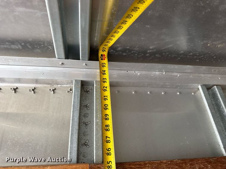 image for item EQ1462 2003 Chevrolet C6500 box truck