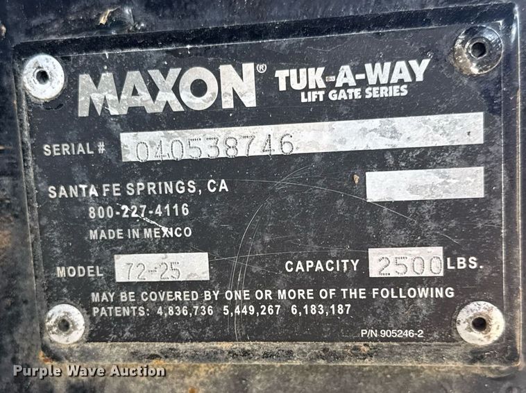 image for item EQ1462 2003 Chevrolet C6500 box truck