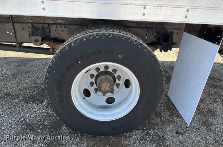 image for item EQ1462 2003 Chevrolet C6500 box truck