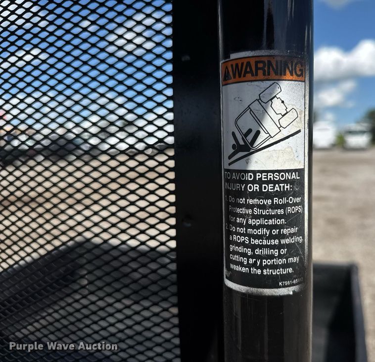 image for item EQ1466 2010 Kubota RTV900 utility vehicle