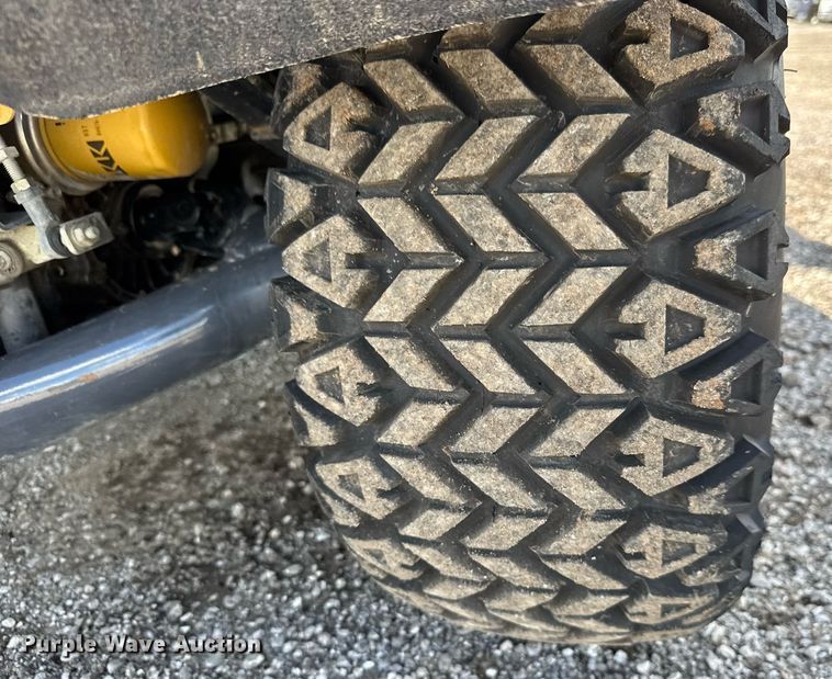 image for item EQ1466 2010 Kubota RTV900 utility vehicle