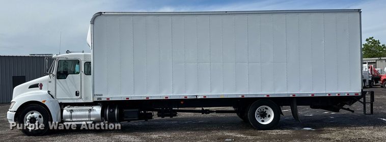 image for item EQ1475 2020 Kenworth T370 box truck