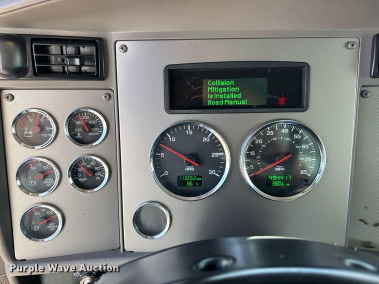 image for item EQ1475 2020 Kenworth T370 box truck