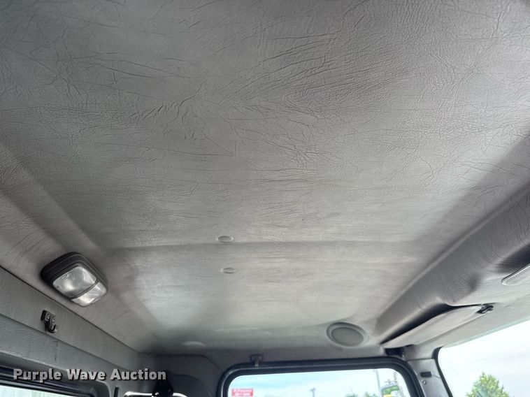 image for item EQ1475 2020 Kenworth T370 box truck