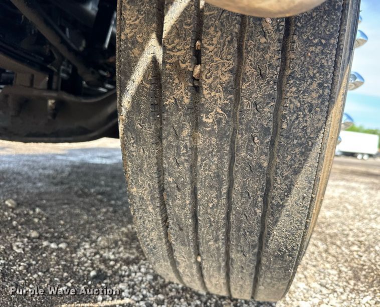 image for item EQ1475 2020 Kenworth T370 box truck