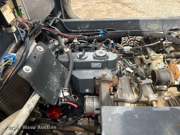 image for item EQ1476 2013 Kubota RTV900 utility vehicle