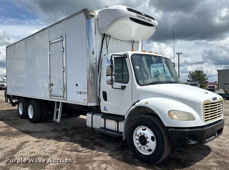 image for item EQ1481 2004 Freightliner Business Class M2 refrigerated truck