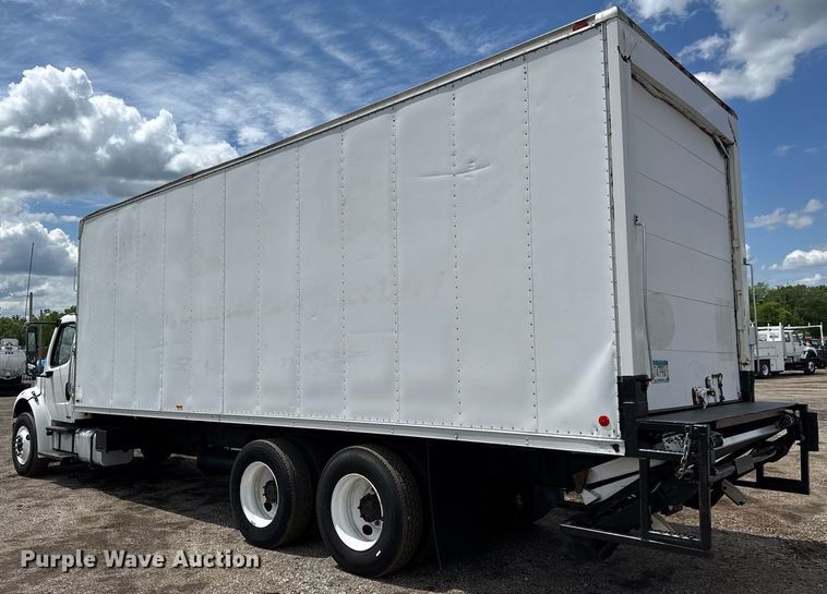 image for item EQ1481 2004 Freightliner Business Class M2 refrigerated truck