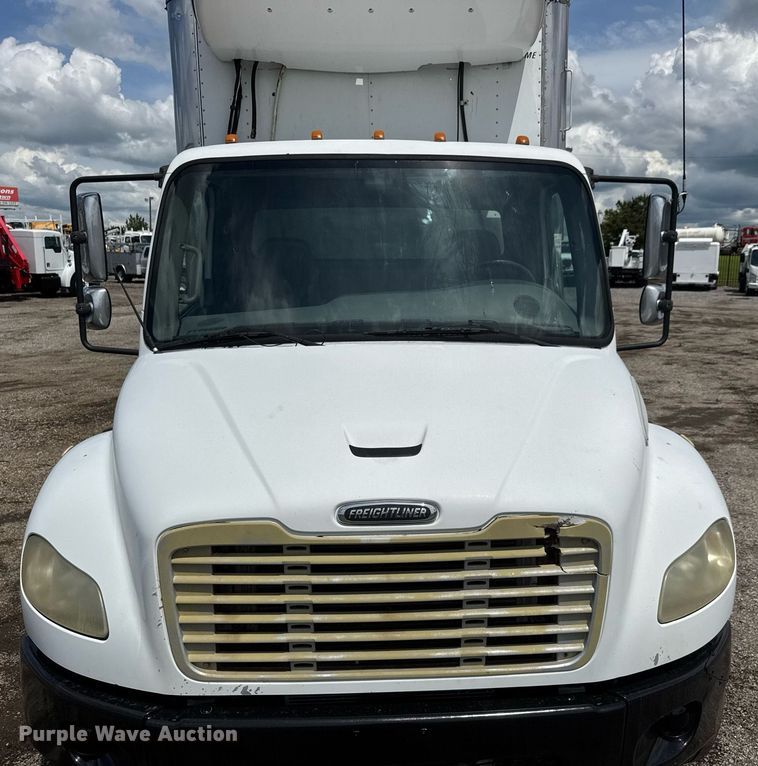 image for item EQ1481 2004 Freightliner Business Class M2 refrigerated truck