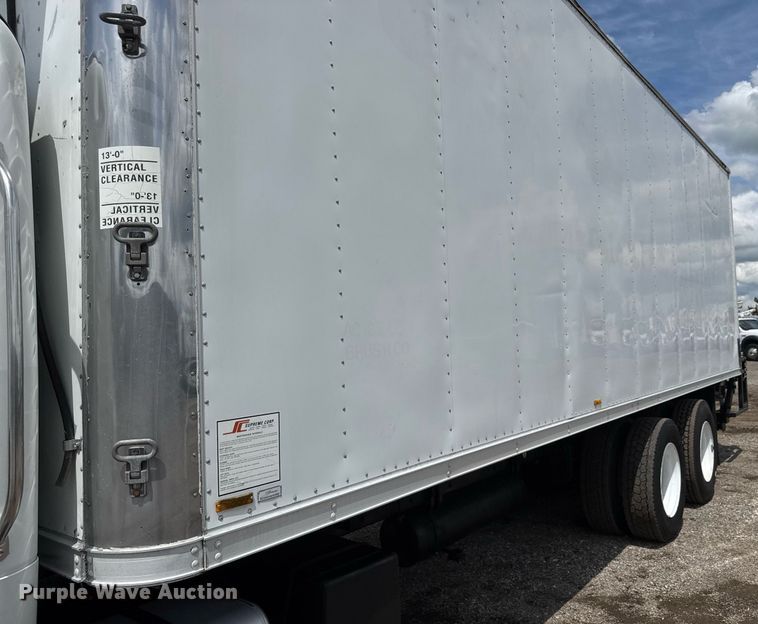 image for item EQ1481 2004 Freightliner Business Class M2 refrigerated truck