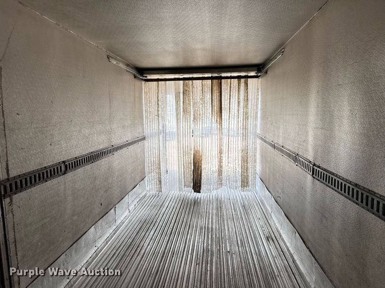 image for item EQ1481 2004 Freightliner Business Class M2 refrigerated truck