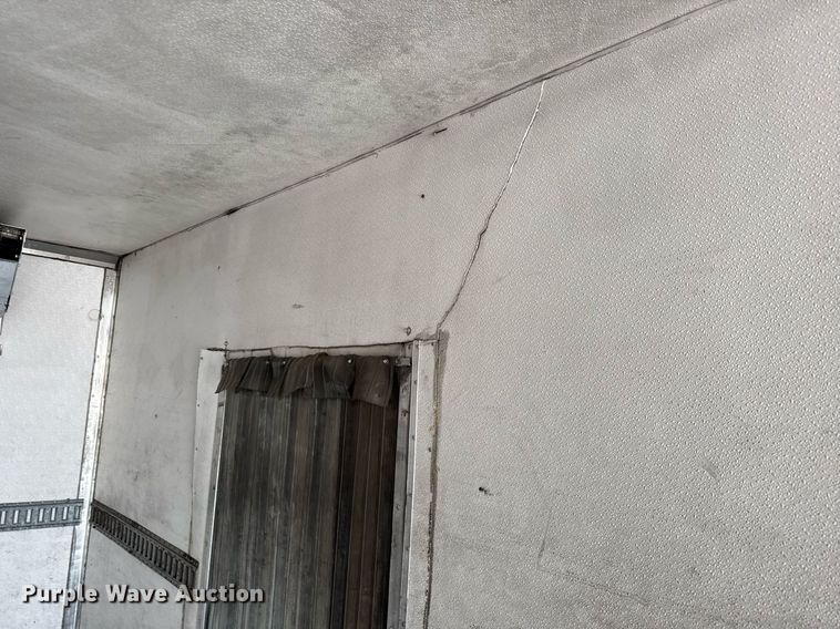 image for item EQ1481 2004 Freightliner Business Class M2 refrigerated truck