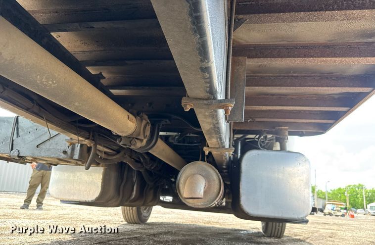 image for item EQ1481 2004 Freightliner Business Class M2 refrigerated truck