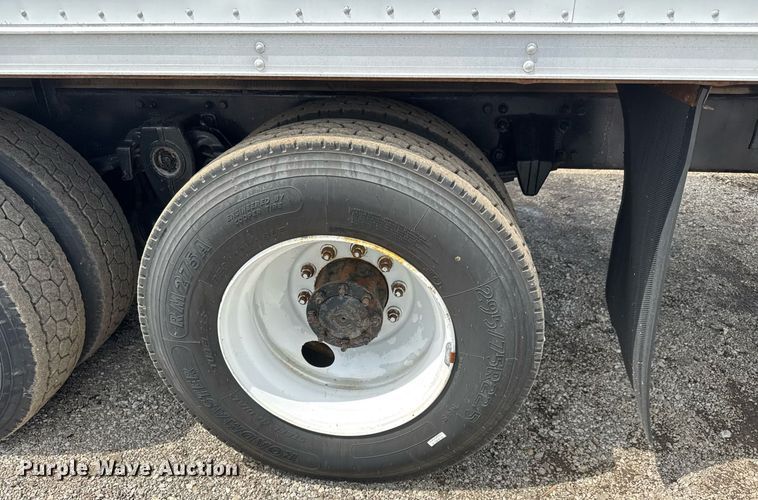 image for item EQ1481 2004 Freightliner Business Class M2 refrigerated truck