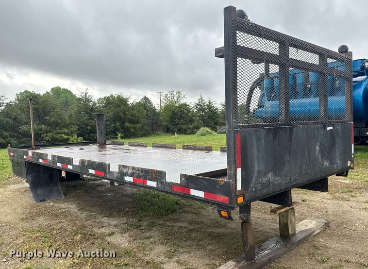 image for item EQ1485 Flatbed