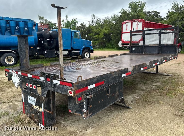 image for item EQ1485 Flatbed