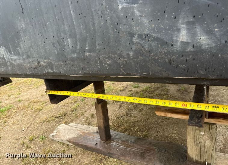 image for item EQ1485 Flatbed