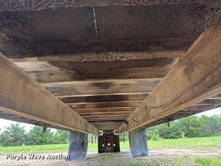 image for item EQ1485 Flatbed