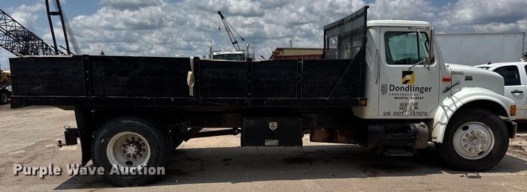 image for item EQ1497 1998 International 4700 dump flatbed truck