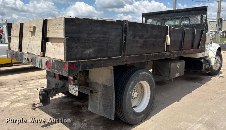 image for item EQ1497 1998 International 4700 dump flatbed truck